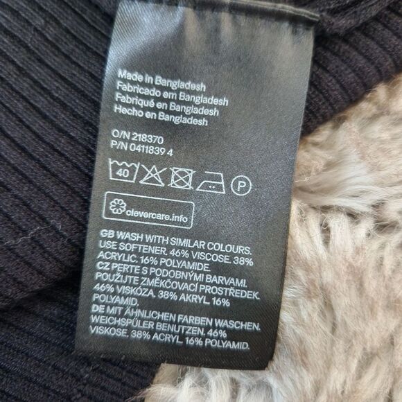 Divided by H&M Peek-a-boo Bust Cut-Out Mock Neck Ribbed Top Women's‎ Size Medium - Picture 5 of 9